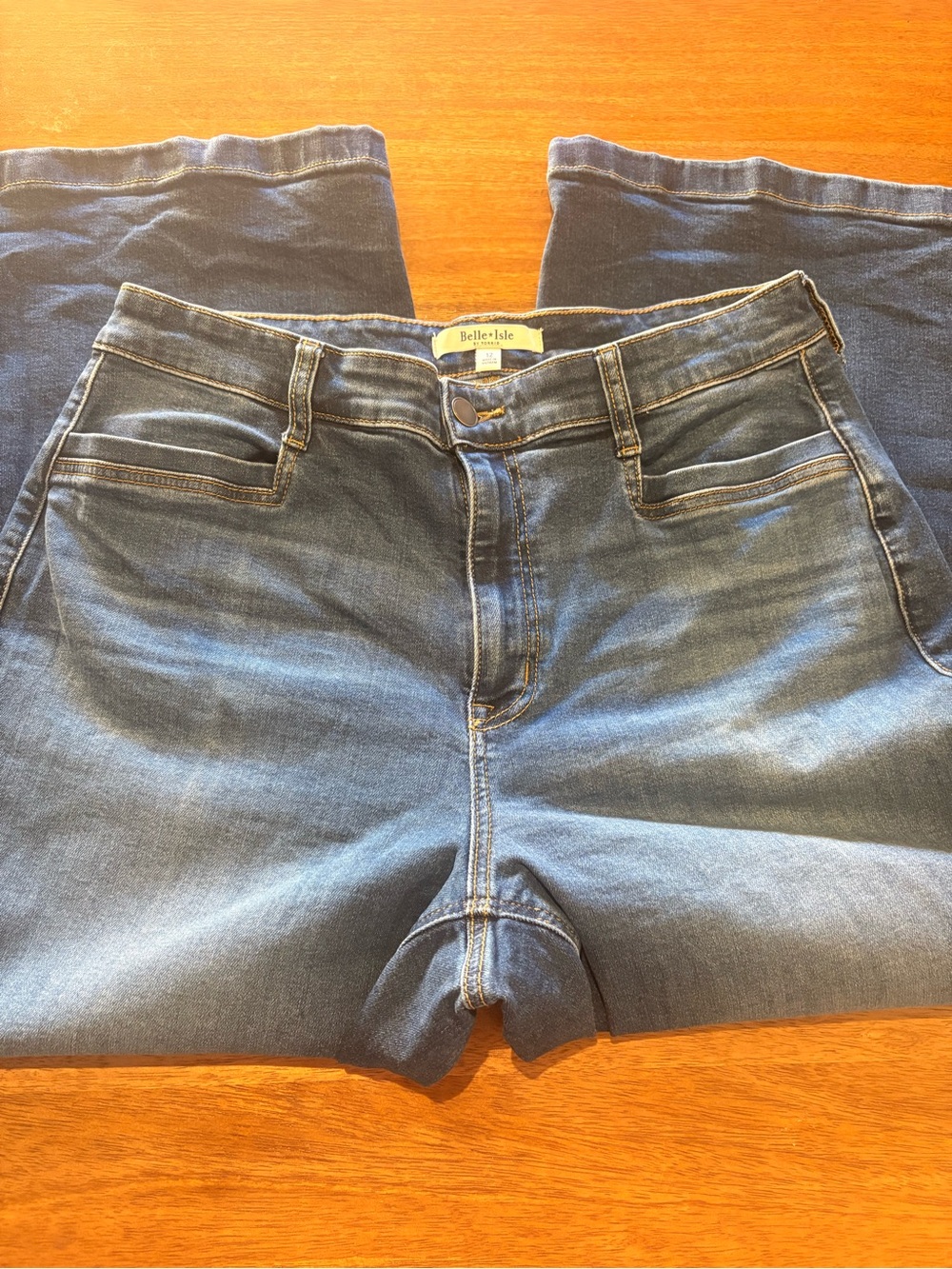 torrid High-Rise Jeans in Medium Blue Wash